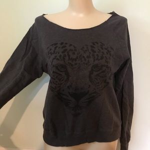 Cheetah pullover long sleeve